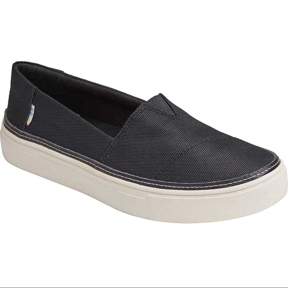 Toms size 8 black woven Parker women’s slip on